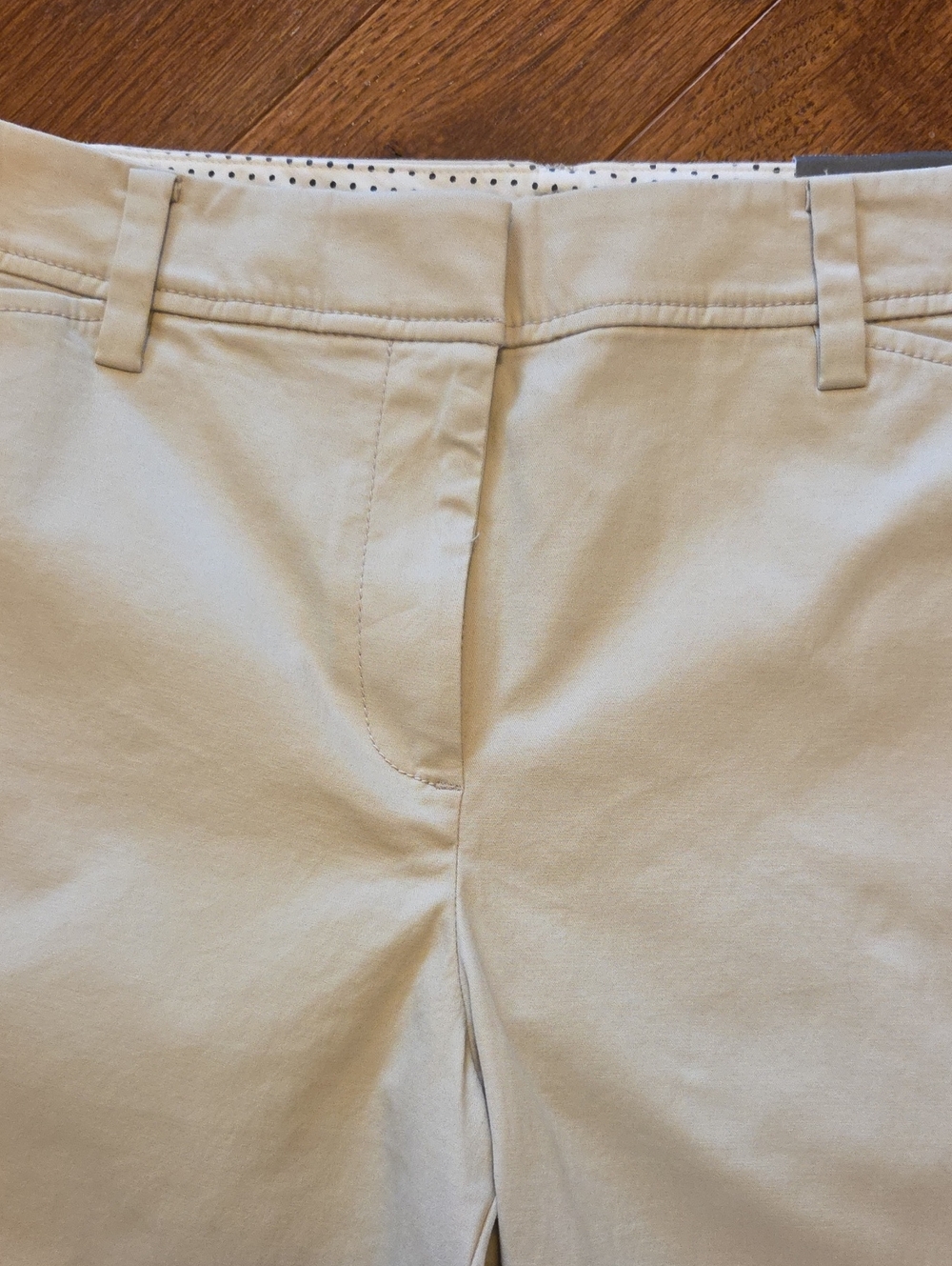 Talbots Perfect Short - Picture 2 of 8